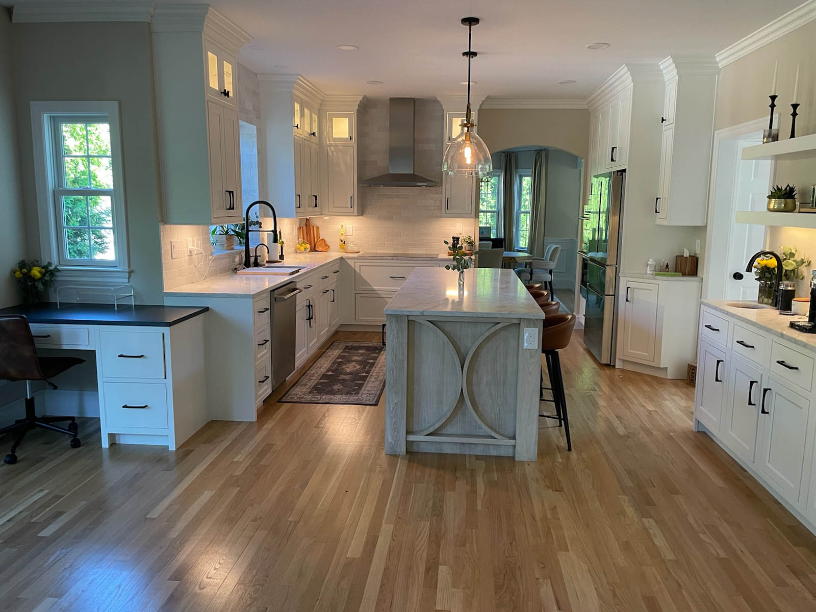 Residential lighting in the kitchen area